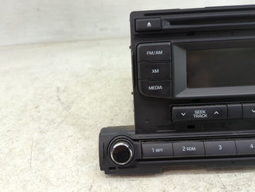 2017-2018 Hyundai Elantra Radio AM FM Cd Player Receiver Replacement P/N:96170-F2100UAT Fits Fits 2017 2018 OEM Used Auto Parts