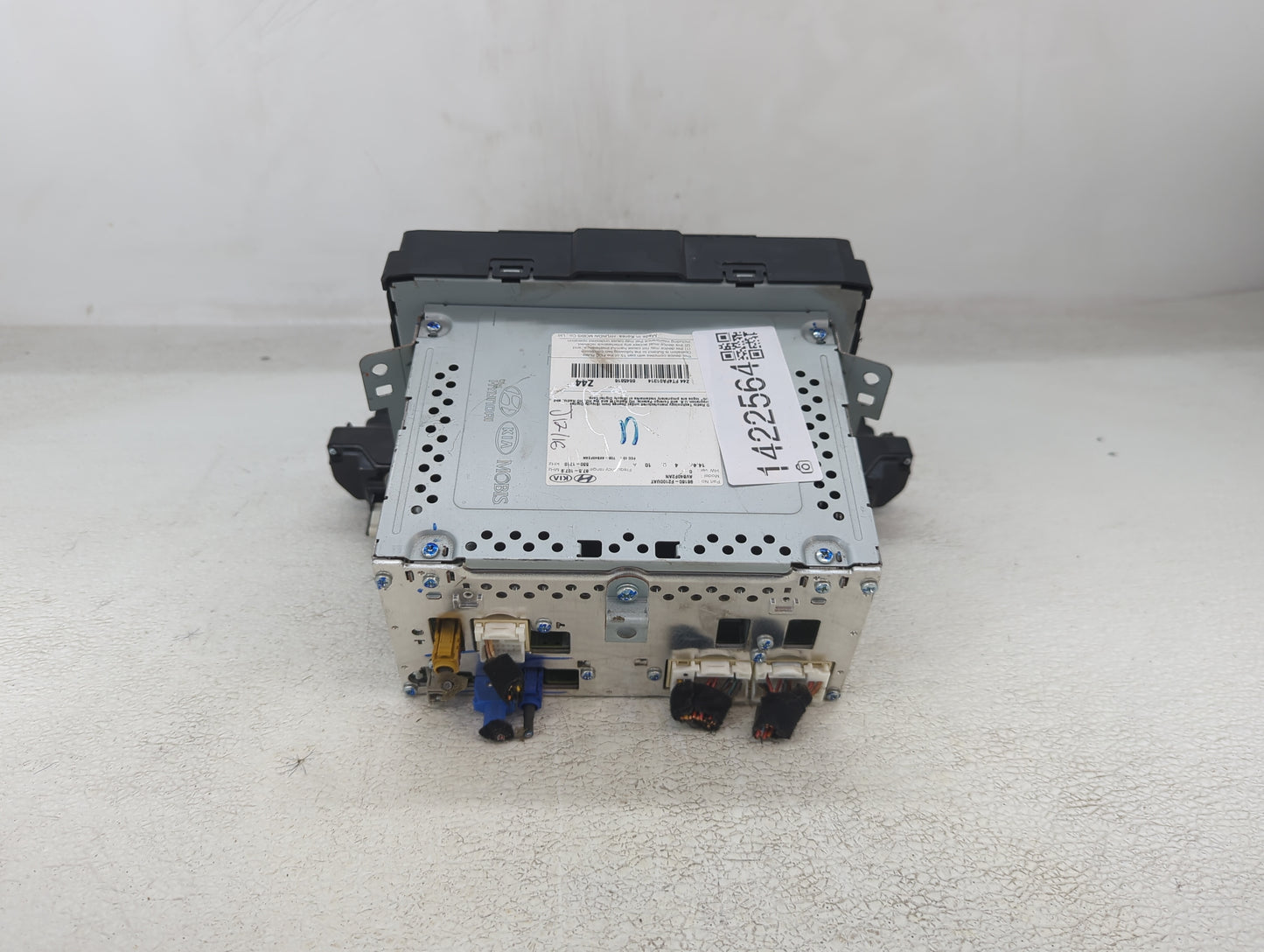 2017-2018 Hyundai Elantra Radio AM FM Cd Player Receiver Replacement P/N:96160-F2100UAT Fits Fits 2017 2018 OEM Used Auto Pa