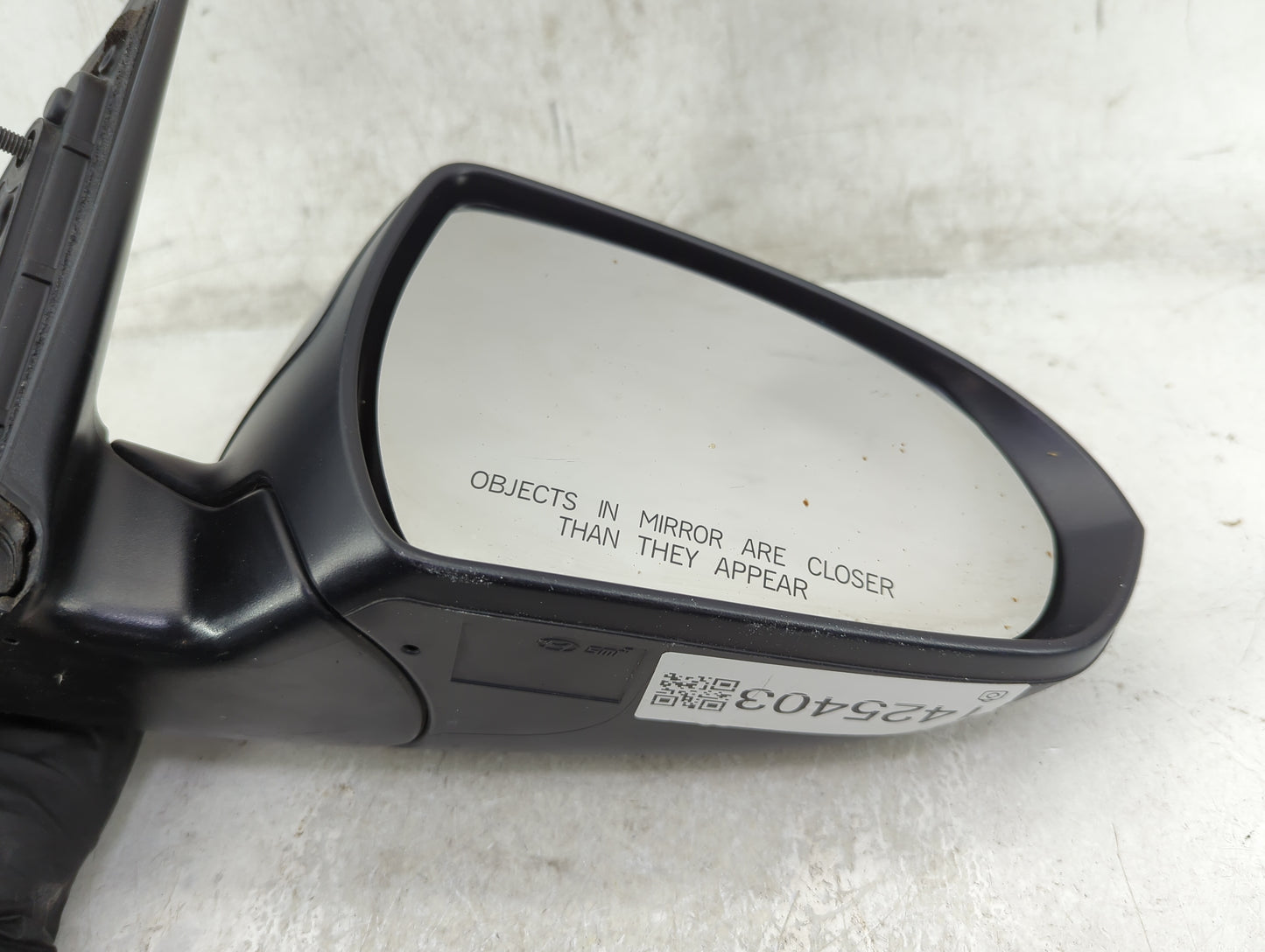 2017-2020 Hyundai Elantra Passenger Side View Mirror - Right Door Mirror OEM Used - Oemusedautoparts1.com