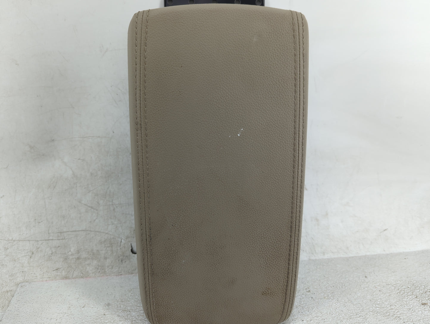 2017 Hyundai Elantra Center Console Armrest Cover Lid Fits OEM Used Auto Parts - Oemusedautoparts1.com