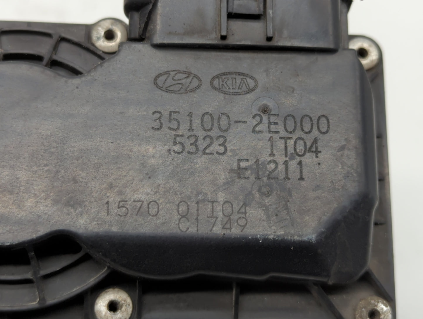 2011-2018 Hyundai Elantra Throttle Body P/N:35100-2E710 35100-2E000 Fits Fits 2011 2012 2013 2014 2015 2016 2017 2018 2019 O