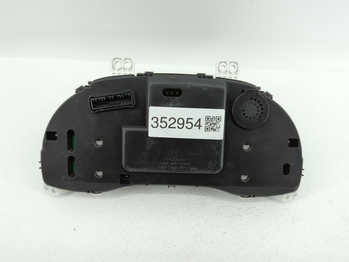 2017-2018 Hyundai Elantra Instrument Cluster Speedometer Gauges P/N:94001-F3011 94001-F3010 Fits Fits 2017 2018 OEM Used Aut