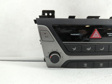2017-2018 Hyundai Elantra Climate Control Module Temperature AC/Heater Replacement P/N:97250-F2XXX 97250-F20614X Fits OEM Used Auto Parts