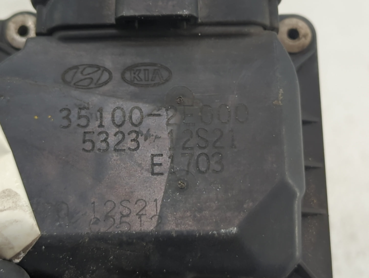 2011-2018 Hyundai Elantra Throttle Body P/N:35100-2E000 1302150124 Fits Fits 2011 2012 2013 2014 2015 2016 2017 2018 2019 OE