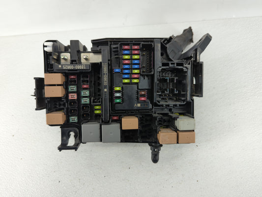 2017 Hyundai Elantra Fusebox Fuse Box Panel Relay Module P/N:1512120545 91203F2050B, 91203F2260 Fits OEM Used Auto Parts