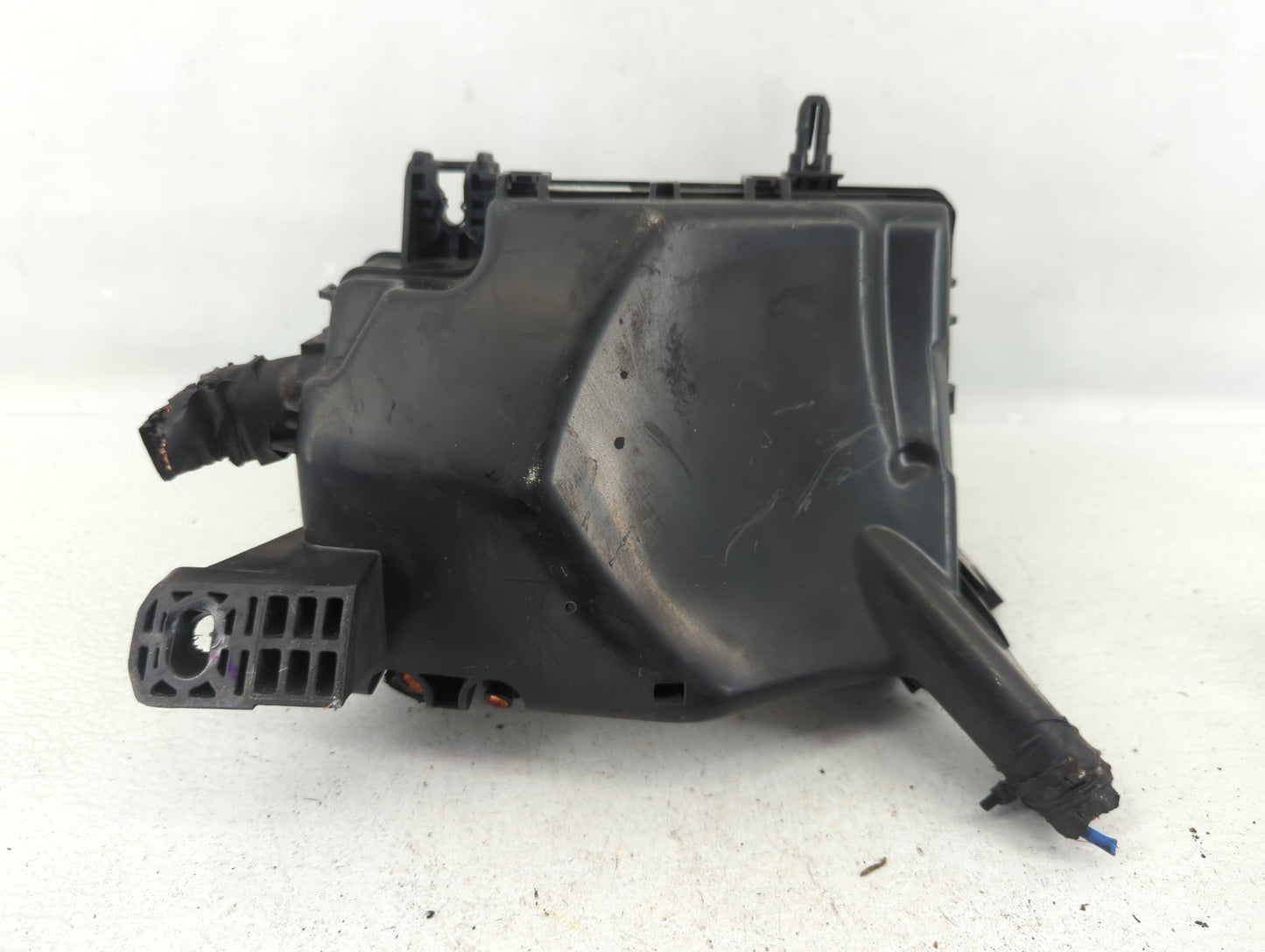 2017 Hyundai Elantra Fusebox Fuse Box Panel Relay Module P/N:91956-F2020 91956-F2021, 91200F3261AA Fits OEM Used Auto Parts