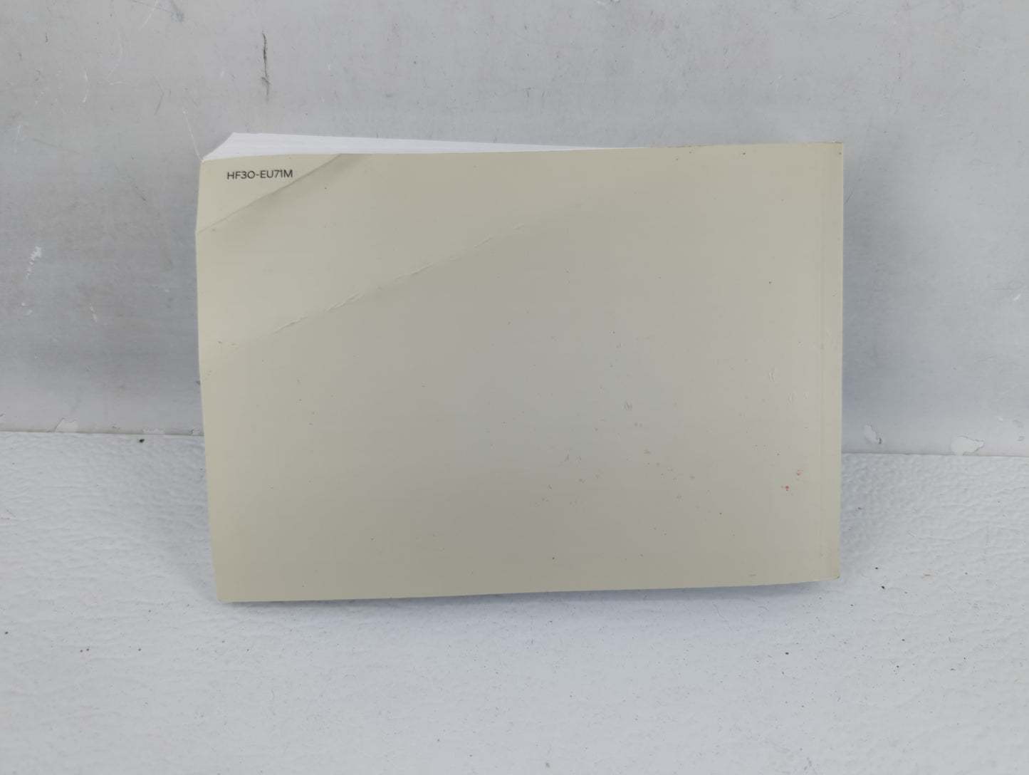 2017 Hyundai Elantra Owners Manual Book Guide P/N:HF3O-EU71M OEM Used Auto Parts - Oemusedautoparts1.com