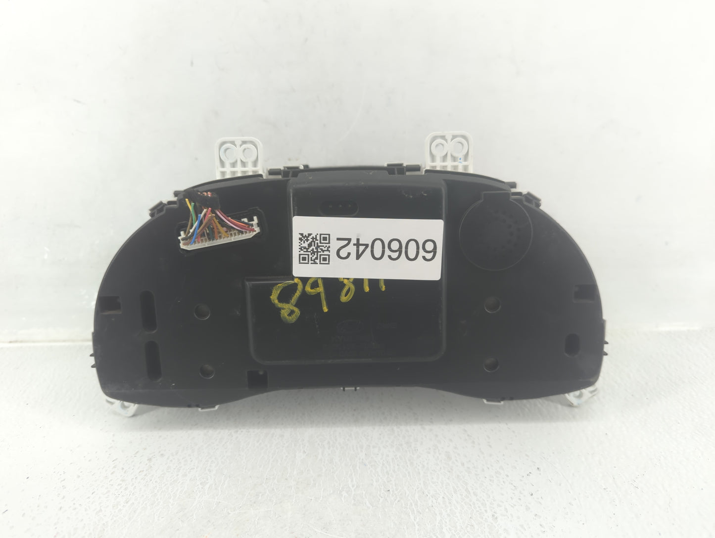 2017-2018 Hyundai Elantra Instrument Cluster Speedometer Gauges P/N:94001-F3010 TN157580-0101H Fits Fits 2017 2018 OEM Used
