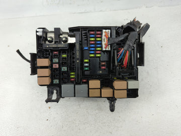 2017 Hyundai Elantra Fusebox Fuse Box Panel Relay Module P/N:91203 F2030B Fits OEM Used Auto Parts
