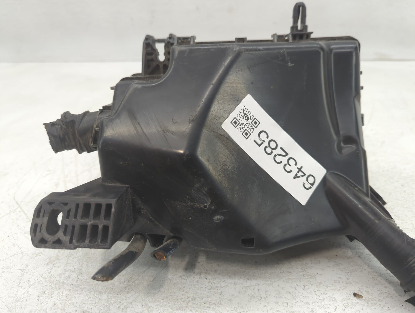 2017 Hyundai Elantra Fusebox Fuse Box Panel Relay Module P/N:91203 F2140 Fits OEM Used Auto Parts - Oemusedautoparts1.com