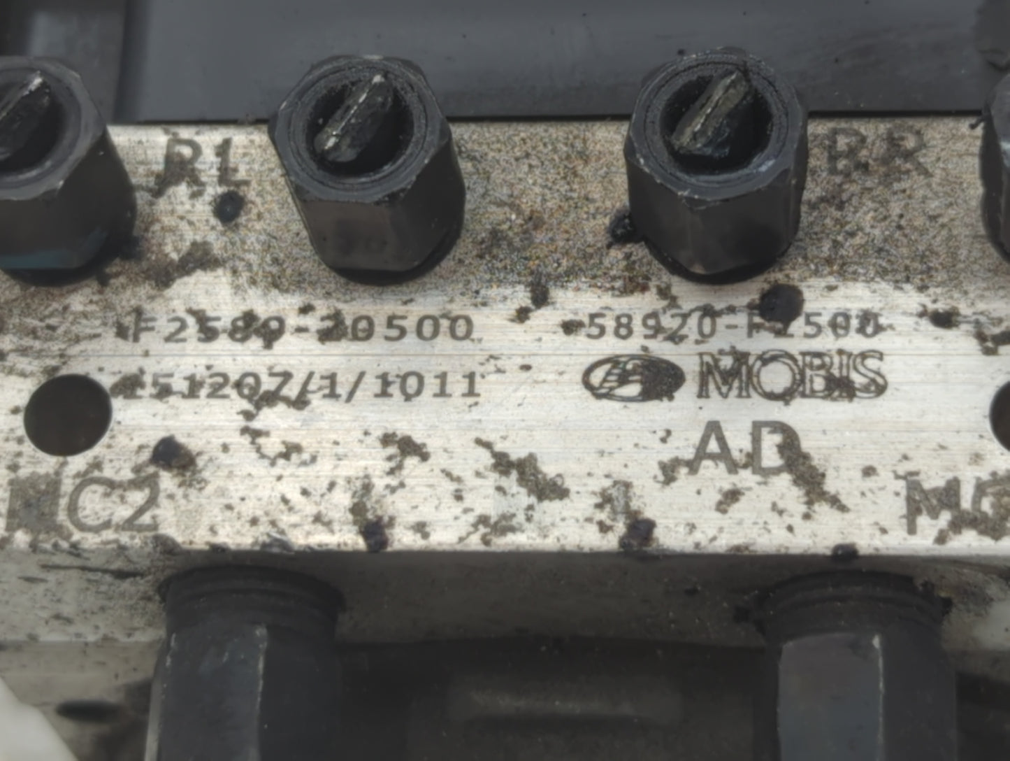 2017-2019 Hyundai Elantra ABS Pump Control Module Replacement P/N:58920-F2500 F2589-20500 Fits Fits 2017 2018 2019 OEM Used