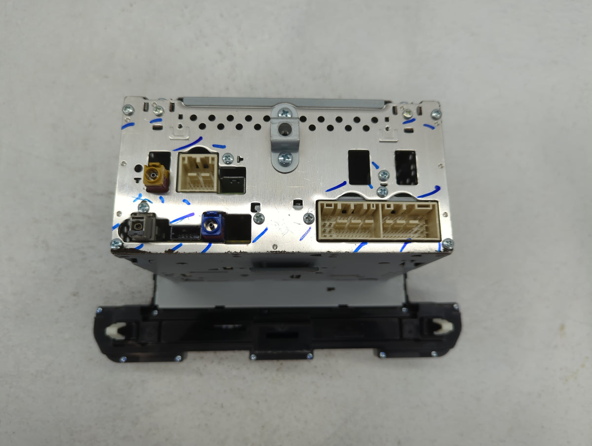 2017-2018 Hyundai Elantra Am Fm Cd Player Radio Receiver 729563 - Oemusedautoparts1.com
