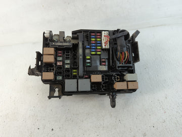 2017 Hyundai Elantra Fusebox Fuse Box Panel Relay Module P/N:91203 F2200 Fits OEM Used Auto Parts