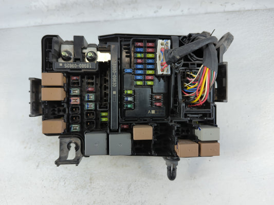 2017 Hyundai Elantra Fusebox Fuse Box Panel Relay Module P/N:91956-F2020 Fits OEM Used Auto Parts