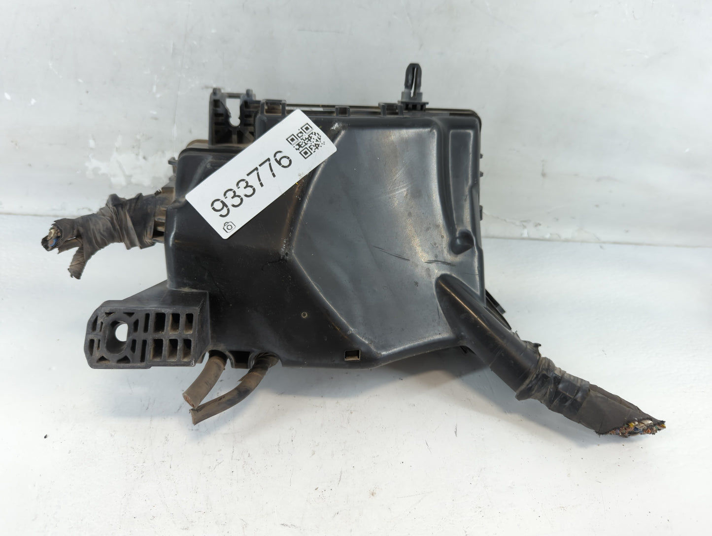 2017 Hyundai Elantra Fusebox Fuse Box Panel Relay Module P/N:91203 F2260 Fits OEM Used Auto Parts - Oemusedautoparts1.com