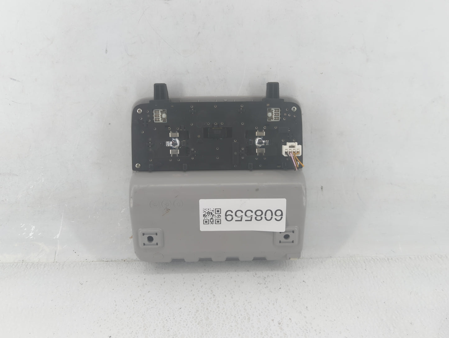2017 Hyundai Elantra Gt Overhead Roof Console - Oemusedautoparts1.com