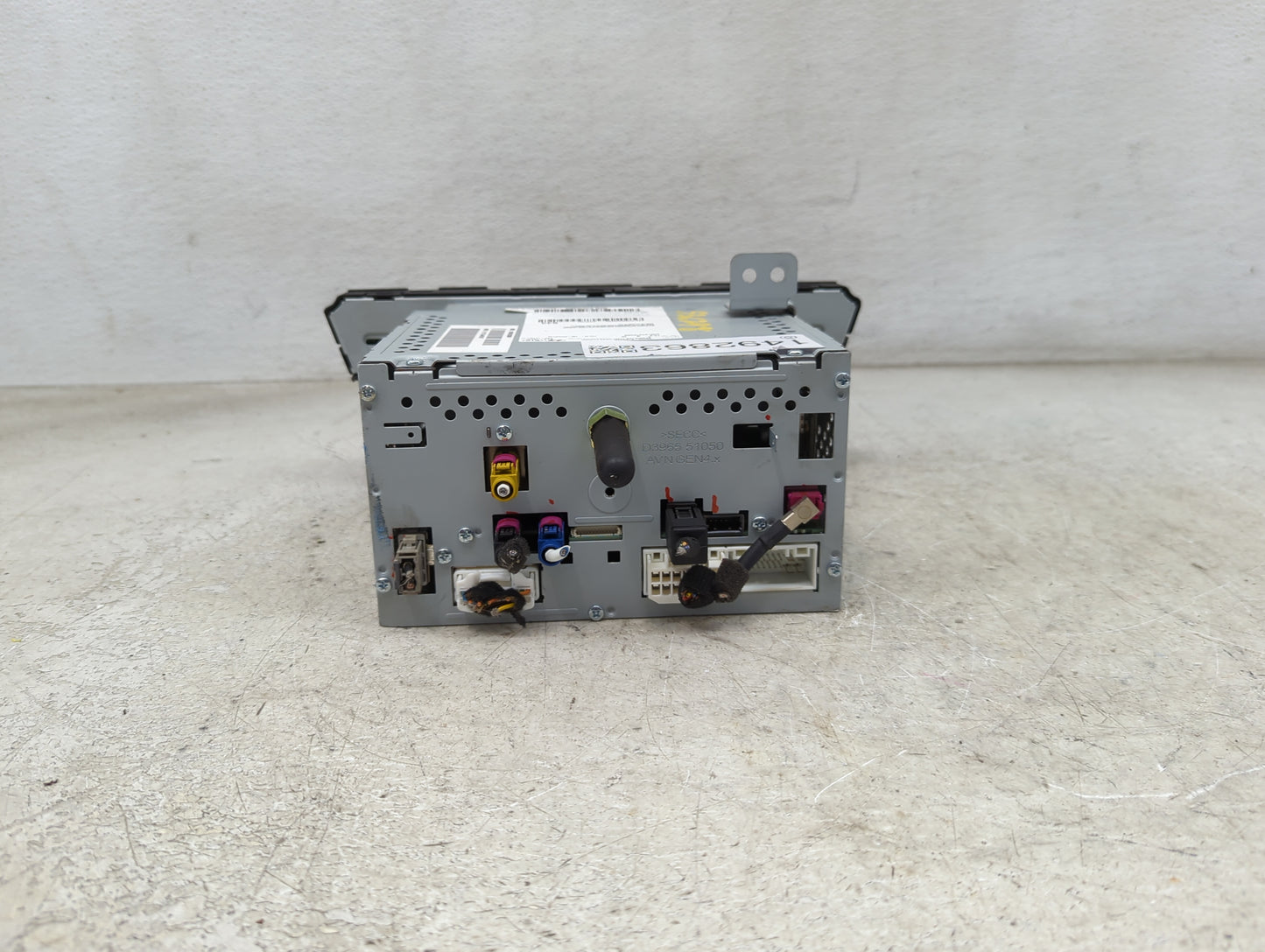 2017 Hyundai Genesis Radio AM FM Cd Player Receiver Replacement P/N:96560-B1ED04X AT240B1AN, TQ8-AT240B1AN Fits OEM Used Aut