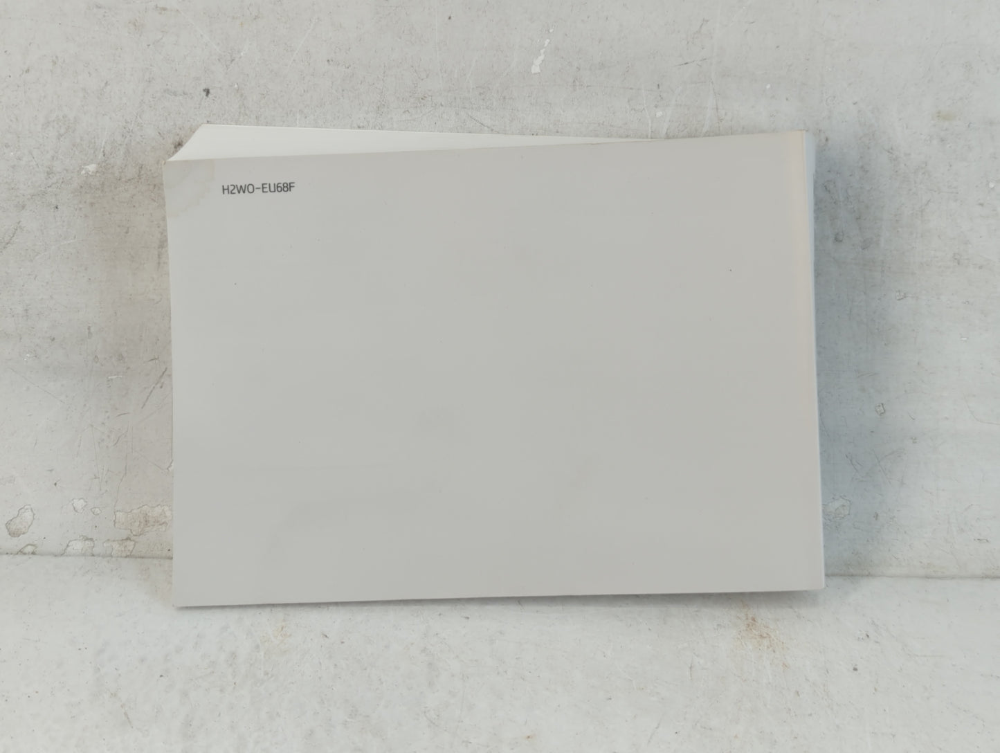 2017 Hyundai Santa Fe Owners Manual Book Guide P/N:H2W0-EU68F OEM Used Auto Parts - Oemusedautoparts1.com