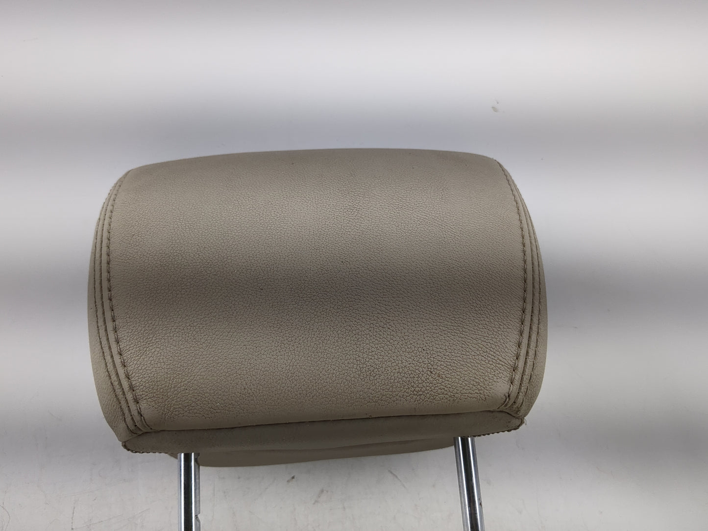 2017-2019 Hyundai Santa Fe Headrest Head Rest Front Driver Passenger Seat Fits Fits 2017 2018 2019 OEM Used Auto Parts - Oem