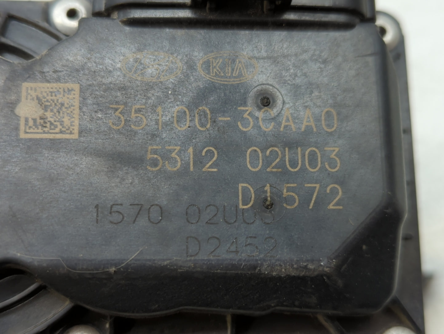 2013-2018 Hyundai Santa Fe Throttle Body P/N:35100-3CAA0 Fits Fits 2012 2013 2014 2015 2016 2017 2018 OEM Used Auto Parts -