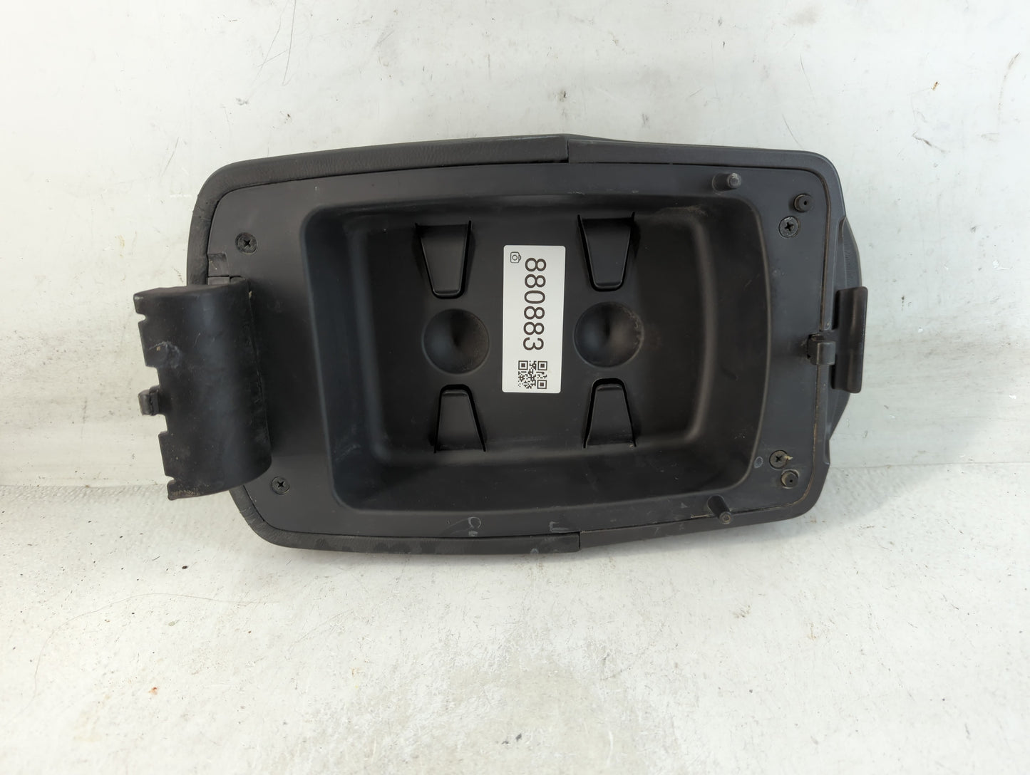 2017 Hyundai Santa Fe Center Console Armrest Cover Lid Fits OEM Used Auto Parts - Oemusedautoparts1.com
