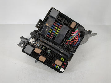 2016-2017 Hyundai Sonata Fusebox Fuse Box Panel Relay Module P/N:6423 0102 -7-000 Fits Fits 2016 2017 OEM Used Auto Parts