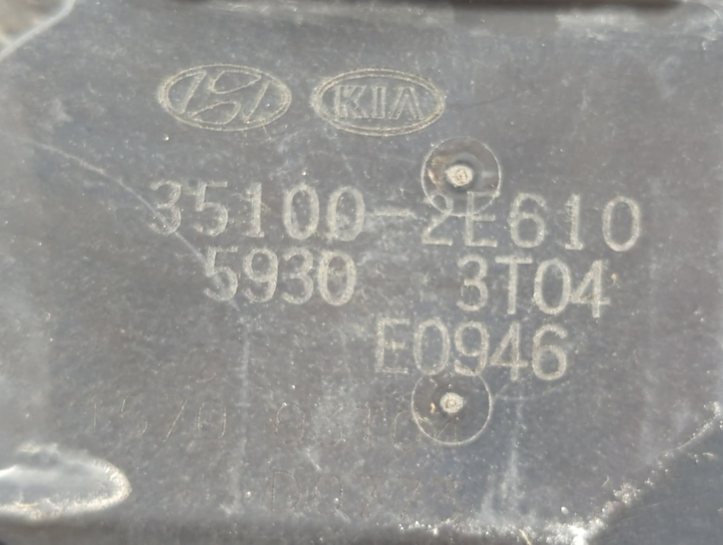 2016-2017 Hyundai Sonata Throttle Body P/N:35100-2E610 Fits Fits 2016 2017 2018 2019 2020 OEM Used Auto Parts - Oemusedautop