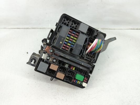 2016-2017 Hyundai Sonata Fusebox Fuse Box Panel Relay Module P/N:91950-E6821 Fits Fits 2016 2017 OEM Used Auto Parts