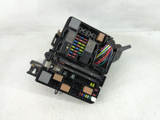 2016-2017 Hyundai Sonata Fusebox Fuse Box Panel Relay Module P/N:91950-C1820 Fits Fits 2016 2017 OEM Used Auto Parts