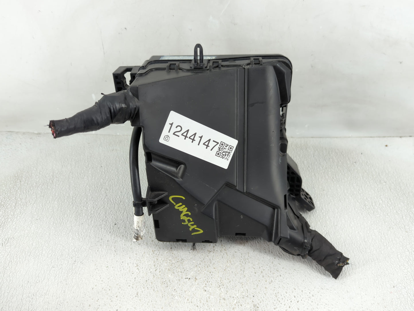 2016-2017 Hyundai Sonata Fusebox Fuse Box Panel Relay Module P/N:91950-C1820 Fits Fits 2016 2017 OEM Used Auto Parts - Oemus