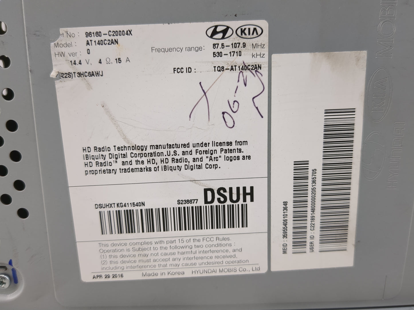 2016-2017 Hyundai Sonata Radio AM FM Cd Player Receiver Replacement P/N:96160-C20004X Fits Fits 2016 2017 OEM Used Auto Part