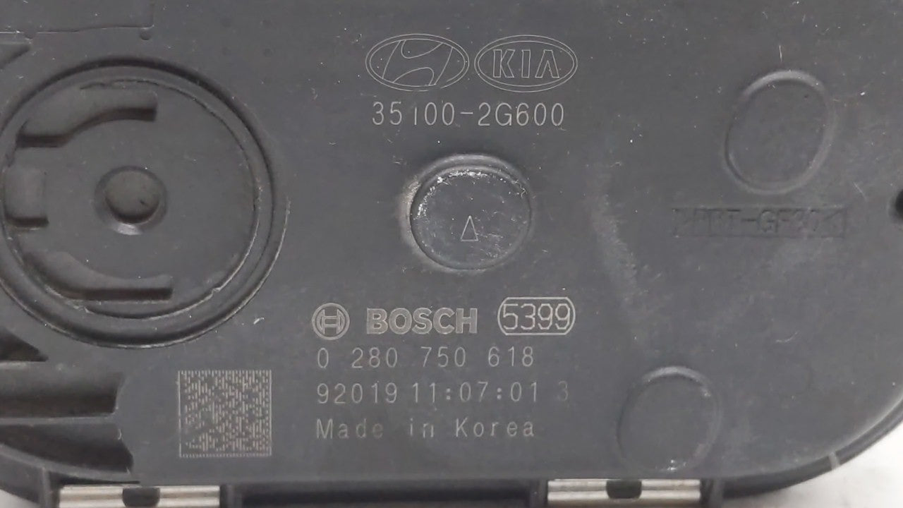 2015-2019 Hyundai Sonata Throttle Body P/N:0 280 750 618 35100-2G600 Fits Fits 2015 2016 2017 2018 2019 OEM Used Auto Parts