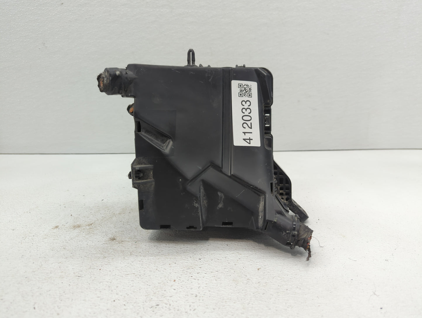 2016-2017 Hyundai Sonata Fusebox Fuse Box Panel Relay Module P/N:91271C2050LB 6423-0102-7, 91277C2570LC Fits Fits 2016 2017