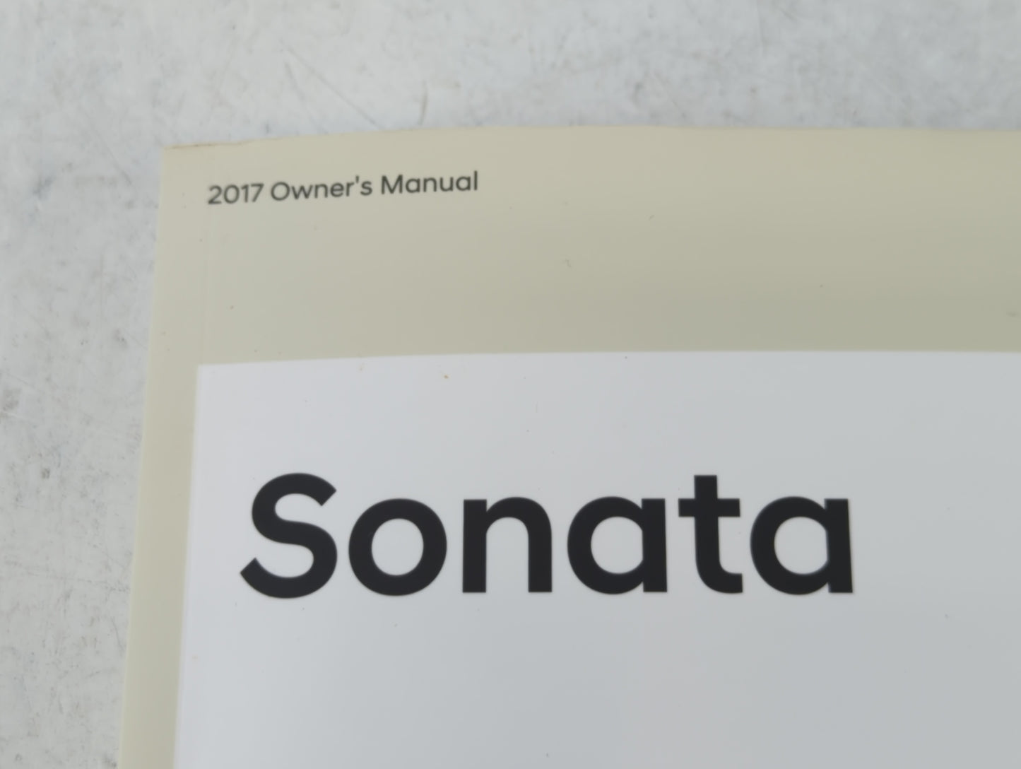 2017 Hyundai Sonata Owners Manual Book Guide P/N:HC10-EU74H OEM Used Auto Parts - Oemusedautoparts1.com