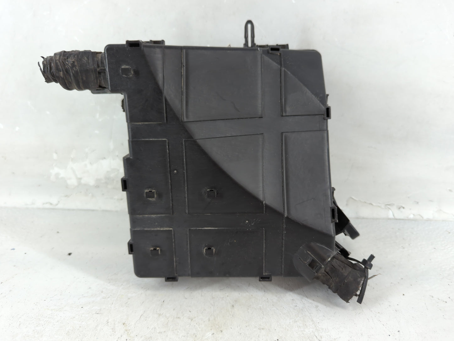 2016-2018 Hyundai Tucson Fusebox Fuse Box Panel Relay Module P/N:91941-D3022 Fits Fits 2016 2017 2018 OEM Used Auto Parts -