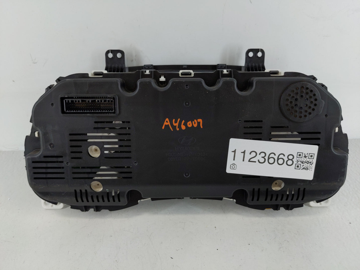 2016-2017 Hyundai Tucson Instrument Cluster Speedometer Gauges P/N:94001-D3172 Fits Fits 2016 2017 OEM Used Auto Parts - Oem