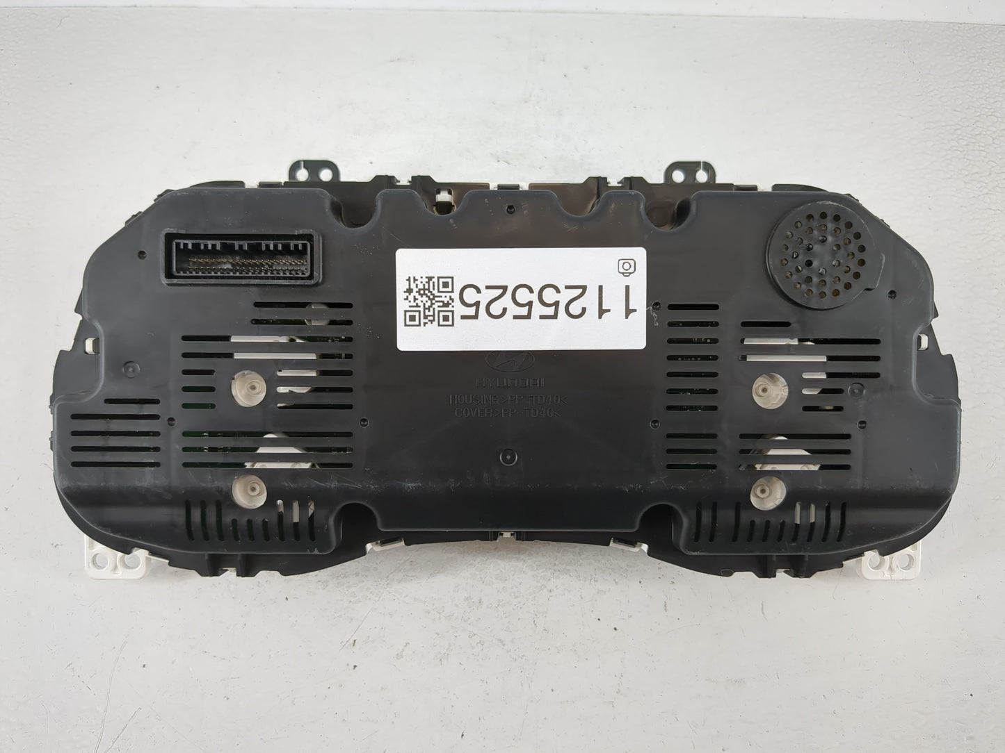 2016-2017 Hyundai Tucson Instrument Cluster Speedometer Gauges P/N:94001-D3172 Fits Fits 2016 2017 OEM Used Auto Parts - Oem