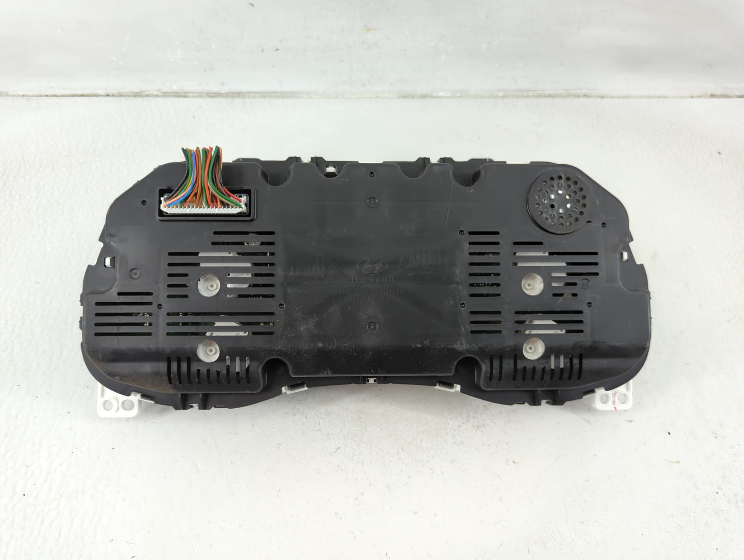 2016-2017 Hyundai Tucson Instrument Cluster Speedometer Gauges P/N:94001-D3181 Fits Fits 2016 2017 OEM Used Auto Parts - Oem