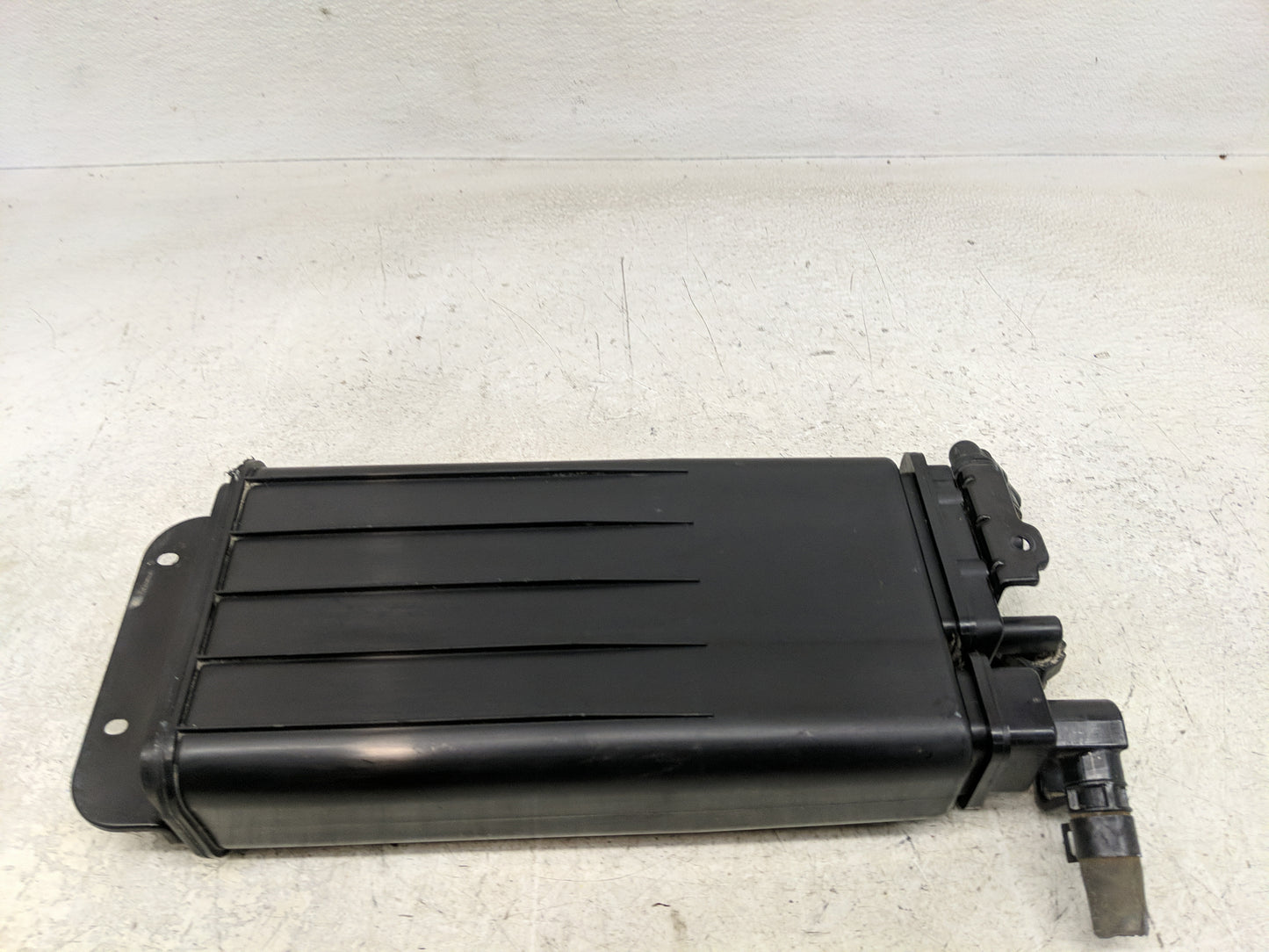 2017 Hyundai Tucson Fuel Vapor Charcoal Canister - Oemusedautoparts1.com