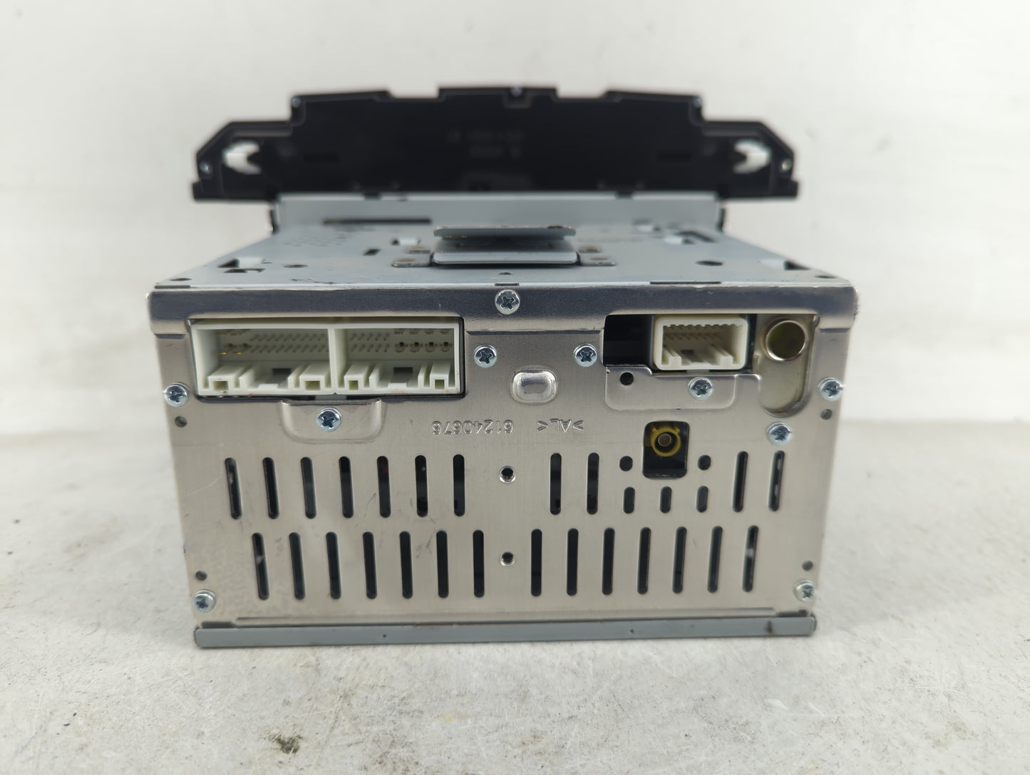 2016-2017 Hyundai Tucson Radio AM FM Cd Player Receiver Replacement P/N:96180-D31004X Fits Fits 2016 2017 OEM Used Auto Part