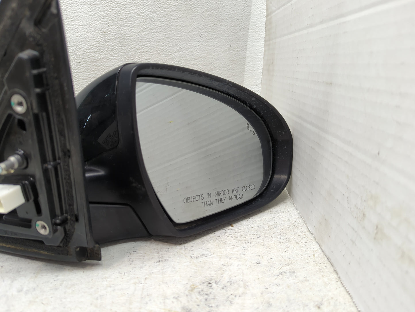 2016-2018 Hyundai Tucson Passenger Side View Mirror - Right Door Mirror OEM Used - Oemusedautoparts1.com