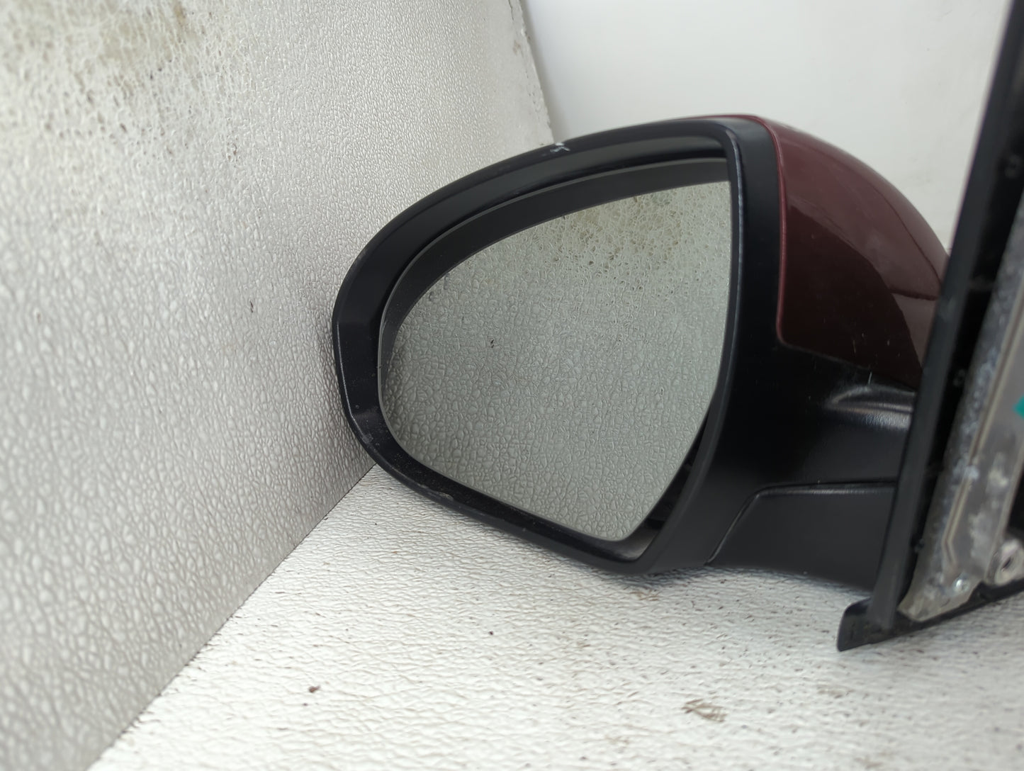 2016-2018 Hyundai Tucson Driver Side View Mirror - Left Door Mirror OEM Used - Oemusedautoparts1.com