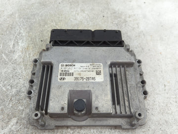 2016-2018 Hyundai Tucson PCM Engine Control Computer ECU ECM PCU OEM P/N:0261S17911 39175-2BTA5 Fits Fits 2016 2017 2018 OEM Used Auto Parts