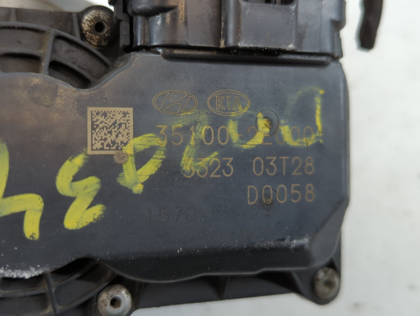 2014-2021 Hyundai Tucson Throttle Body P/N:35100-2E000 Fits Fits 2011 2012 2013 2014 2015 2016 2017 2018 2019 2020 2021 OEM