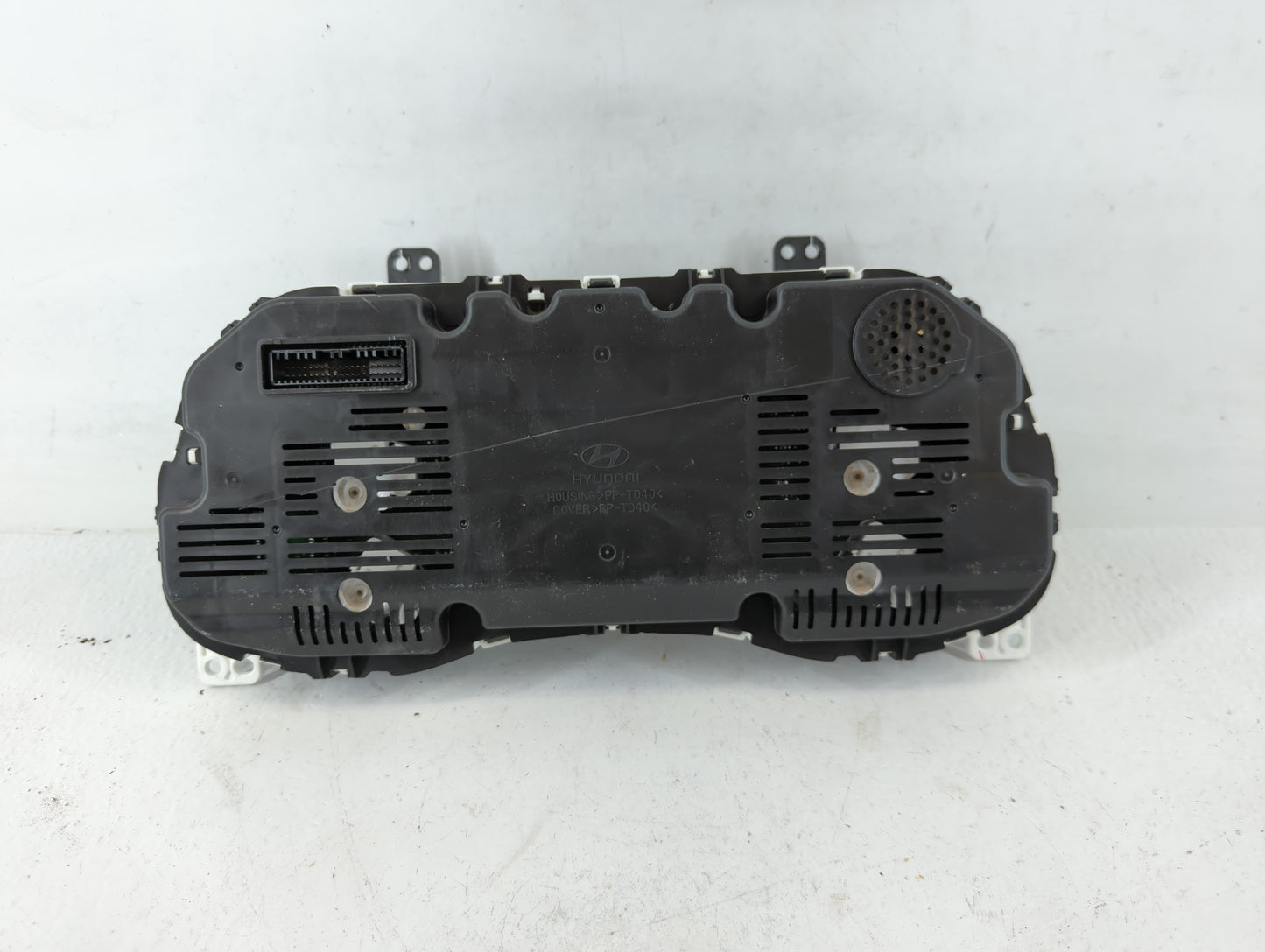 2016-2017 Hyundai Tucson Instrument Cluster Speedometer Gauges P/N:94001-D3181 Fits Fits 2016 2017 OEM Used Auto Parts - Oem