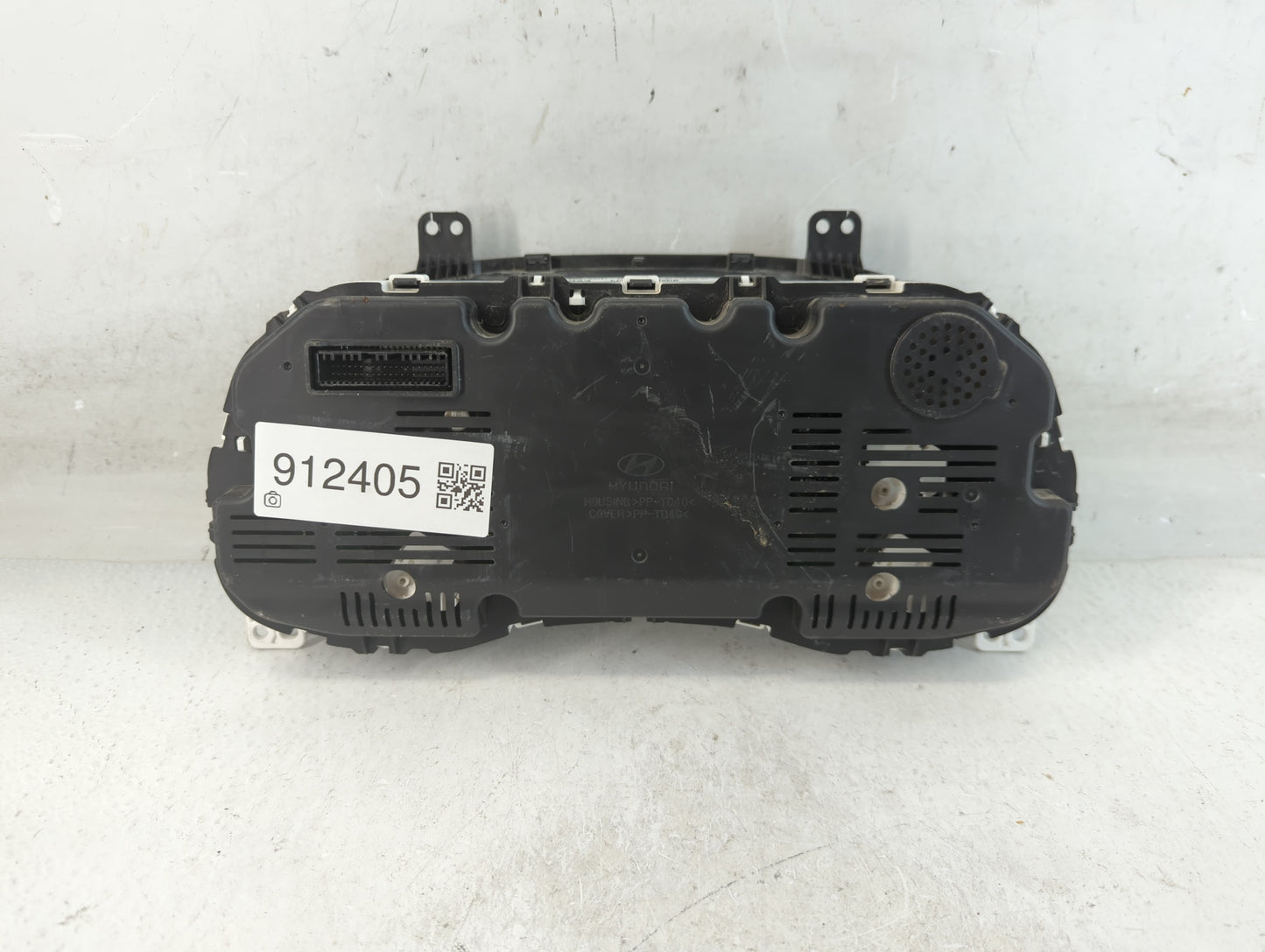 2016-2017 Hyundai Tucson Instrument Cluster Speedometer Gauges P/N:94001-D3181 Fits Fits 2016 2017 OEM Used Auto Parts - Oem