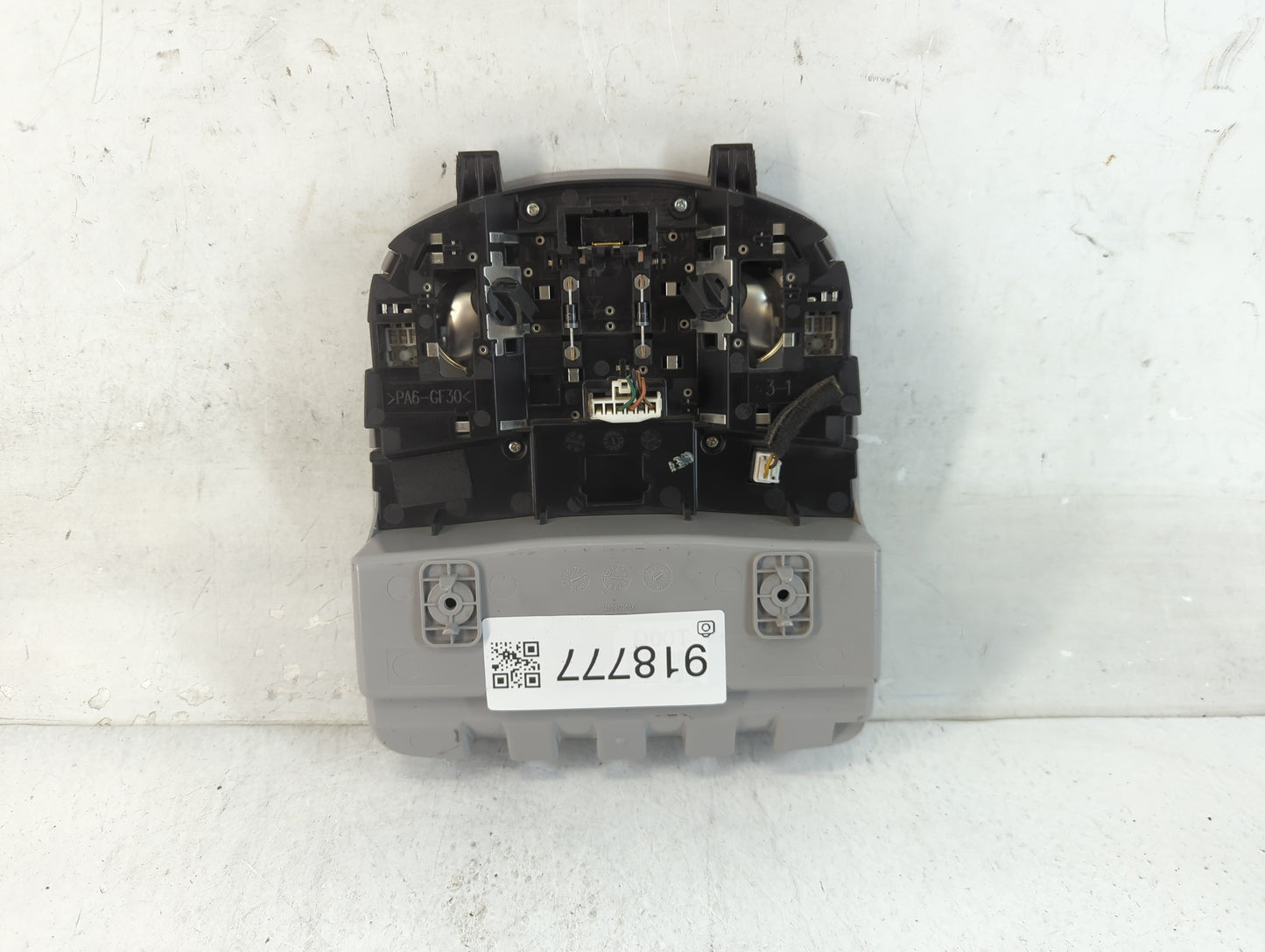 2016-2021 Hyundai Tucson Overhead Roof Console 918777 - Oemusedautoparts1.com