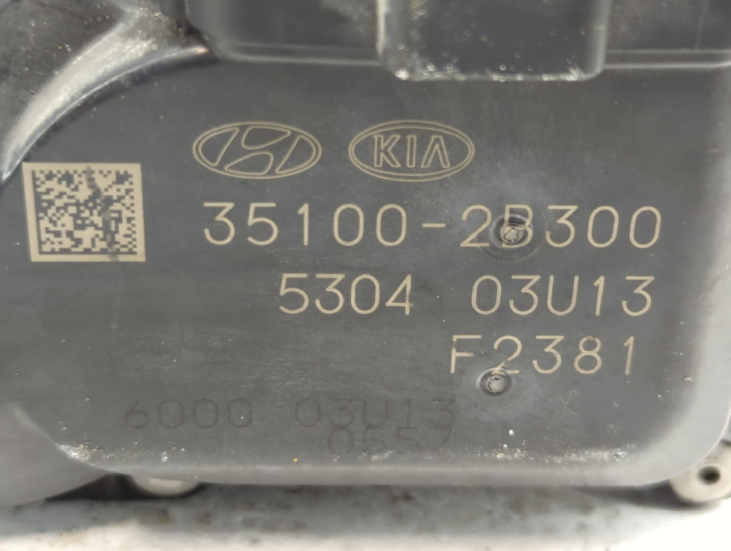 2012-2017 Hyundai Veloster Throttle Body P/N:35100-2B300 Fits Fits 2012 2013 2014 2015 2016 2017 2018 2019 OEM Used Auto Par