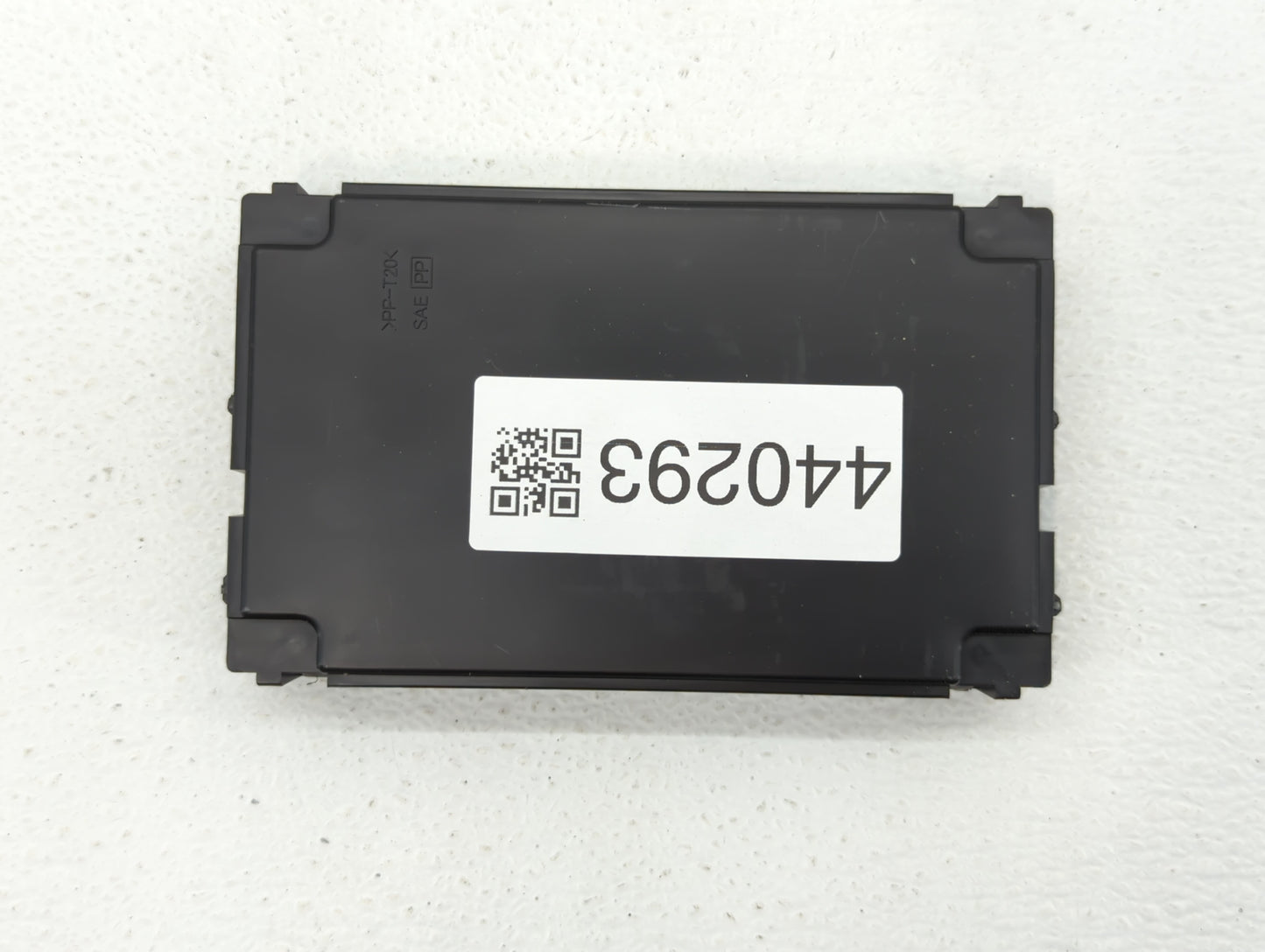 2016-2018 Infiniti Q50 Am Fm Cd Player Radio Receiver - Oemusedautoparts1.com