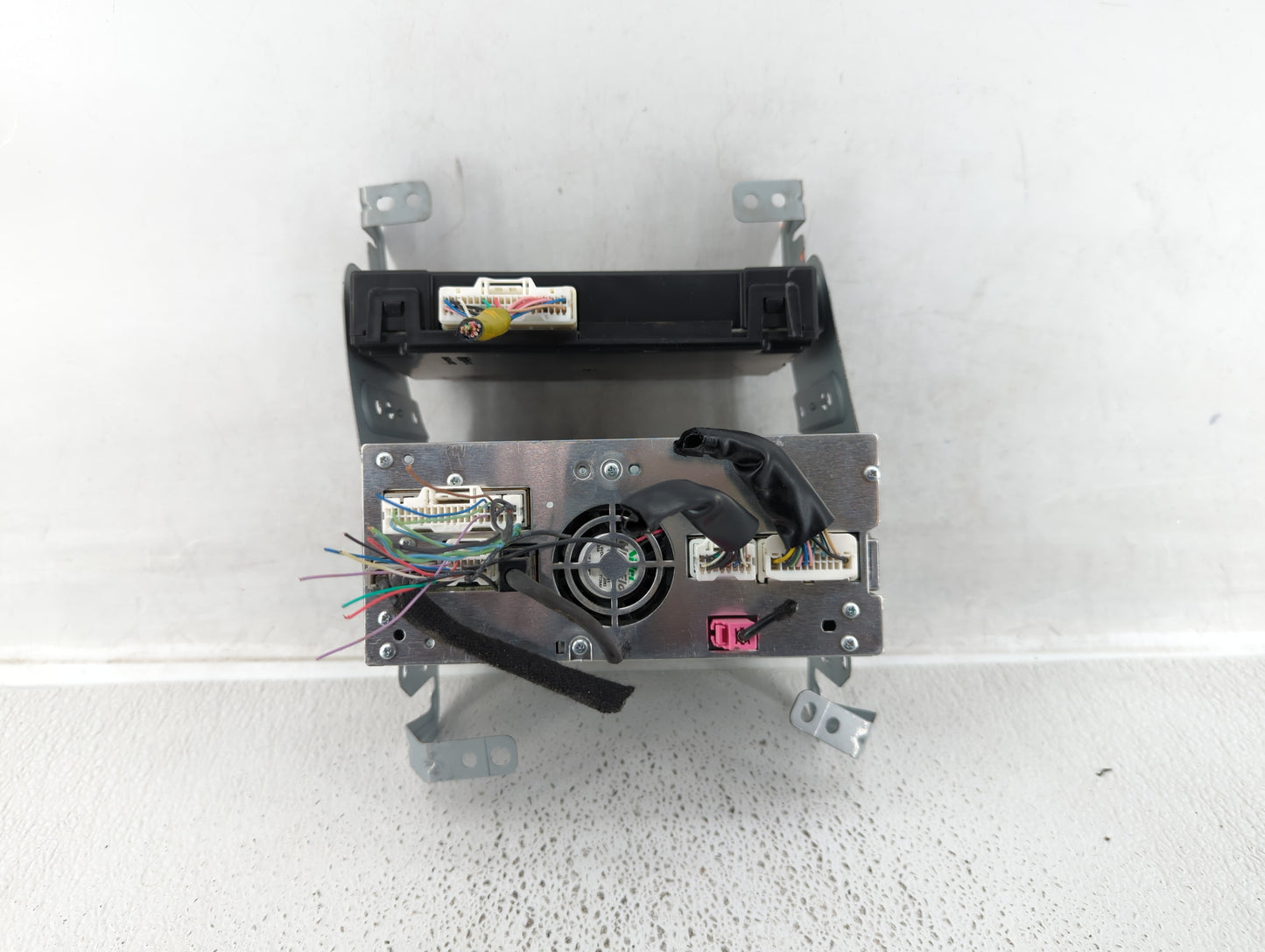 2015-2019 Infiniti Q50 Am Fm Cd Player Radio Receiver - Oemusedautoparts1.com